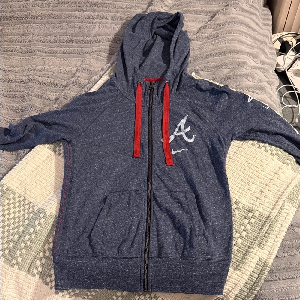 Women’s Atlanta Braves Nike zip up